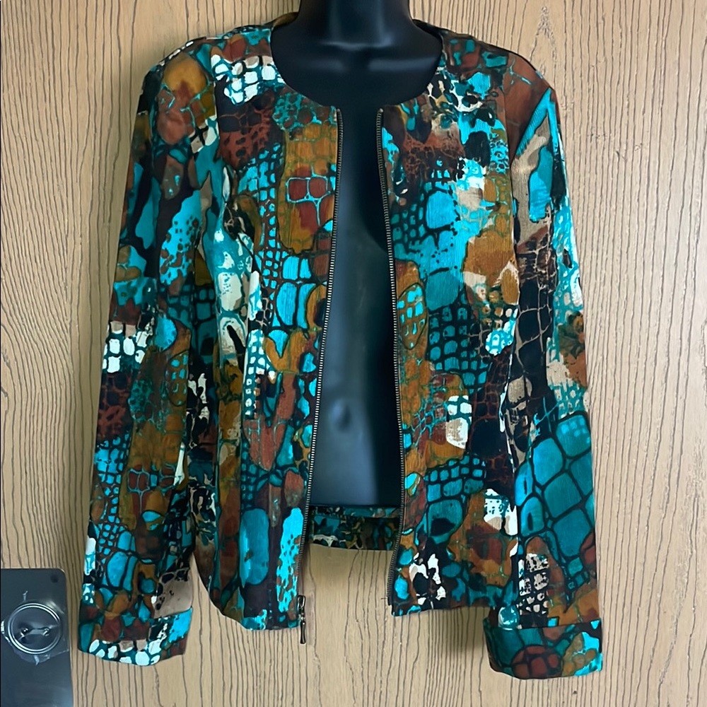 ❄️3/$15❄️Colorful Abstract Pattern Jacket - Picture 2 of 11